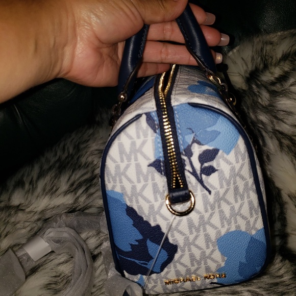 Michael kors SOLD. SOLD. MER C - Picture 3 of 6